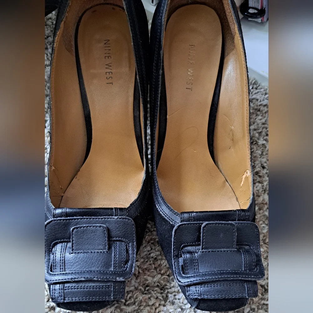 Nine West Black Suede Square Toe Buckled Women's Pumps Heels Size 9.5